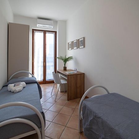 La Casa Dei Carta-New & Chic Apartment Lovere Exterior photo