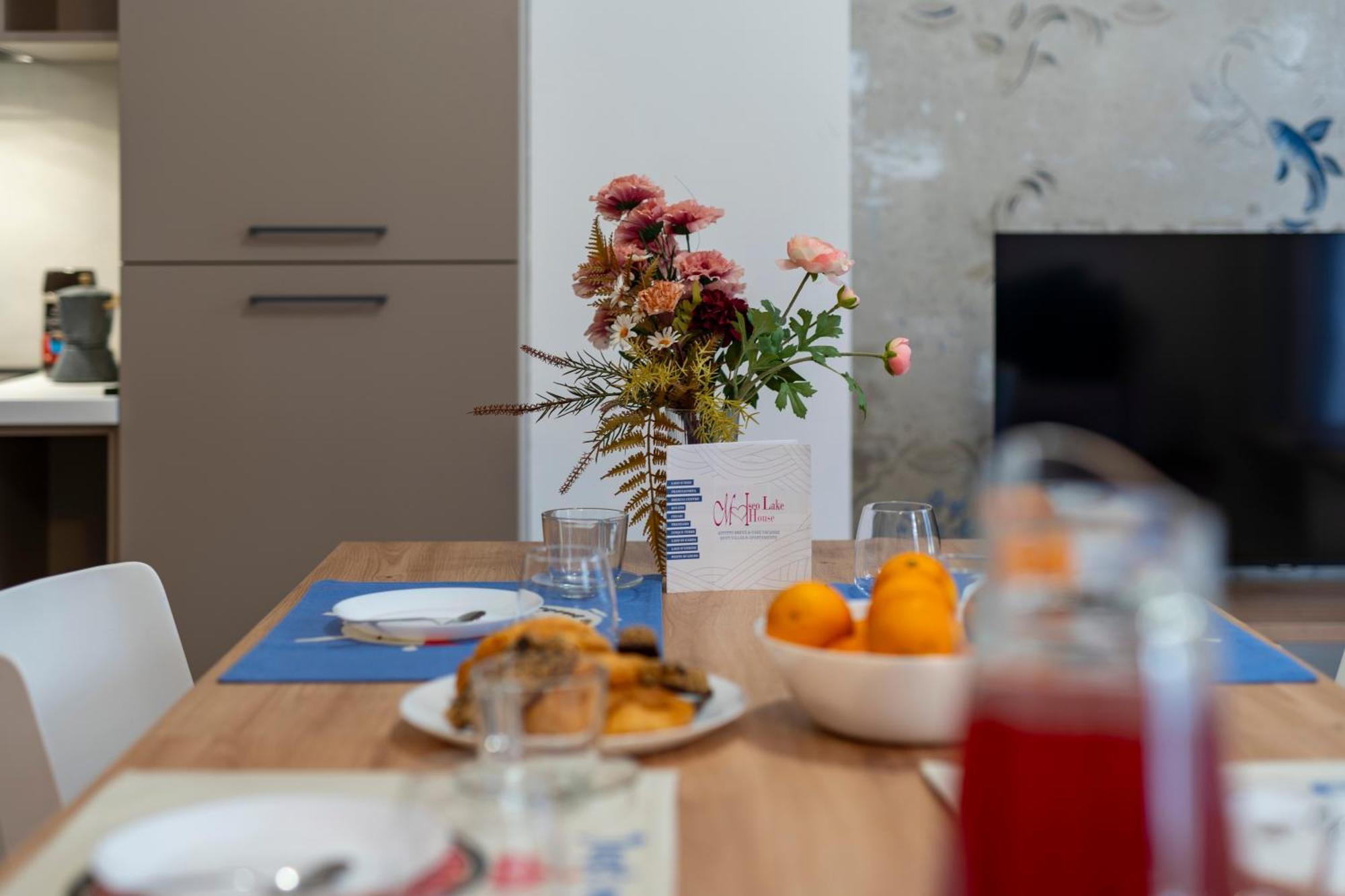 La Casa Dei Carta-New & Chic Apartment Lovere Exterior photo
